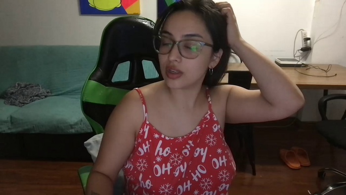 Latinaakita4