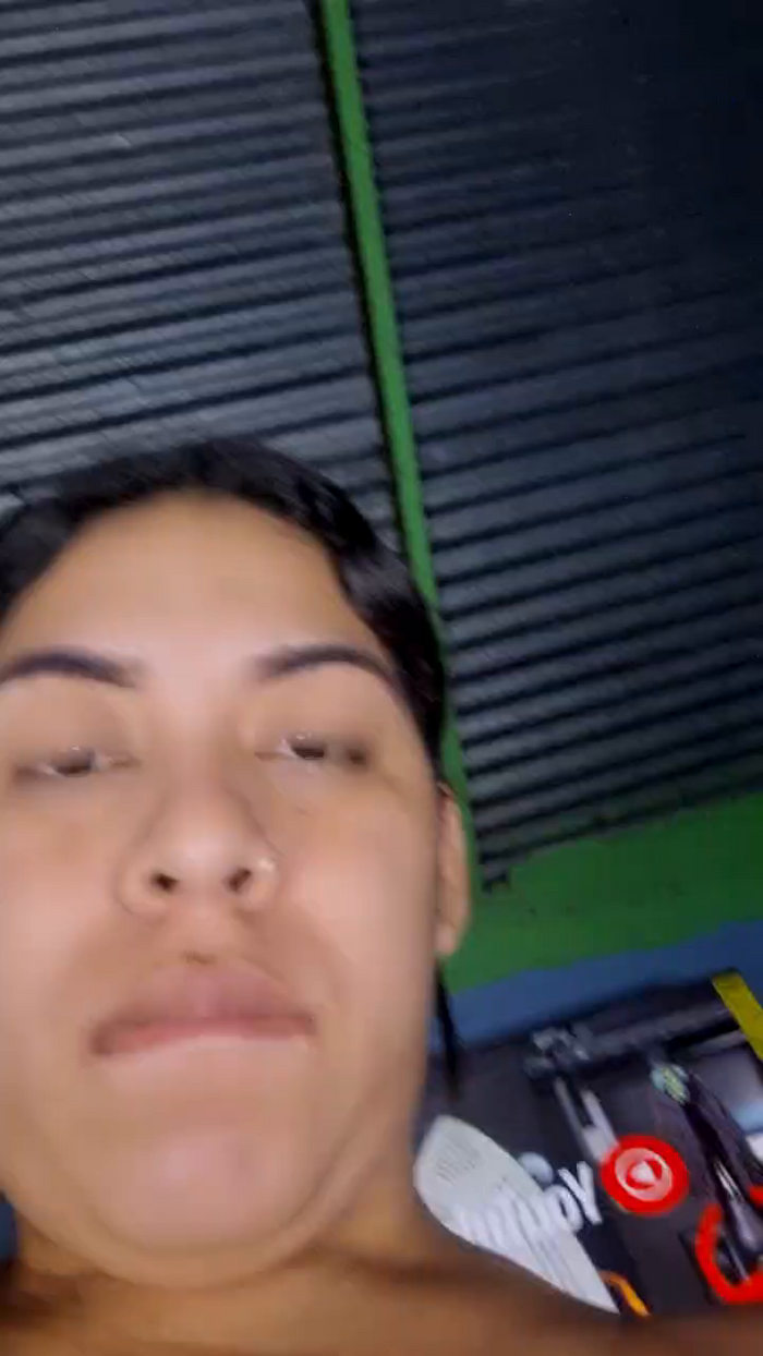 girl_pee