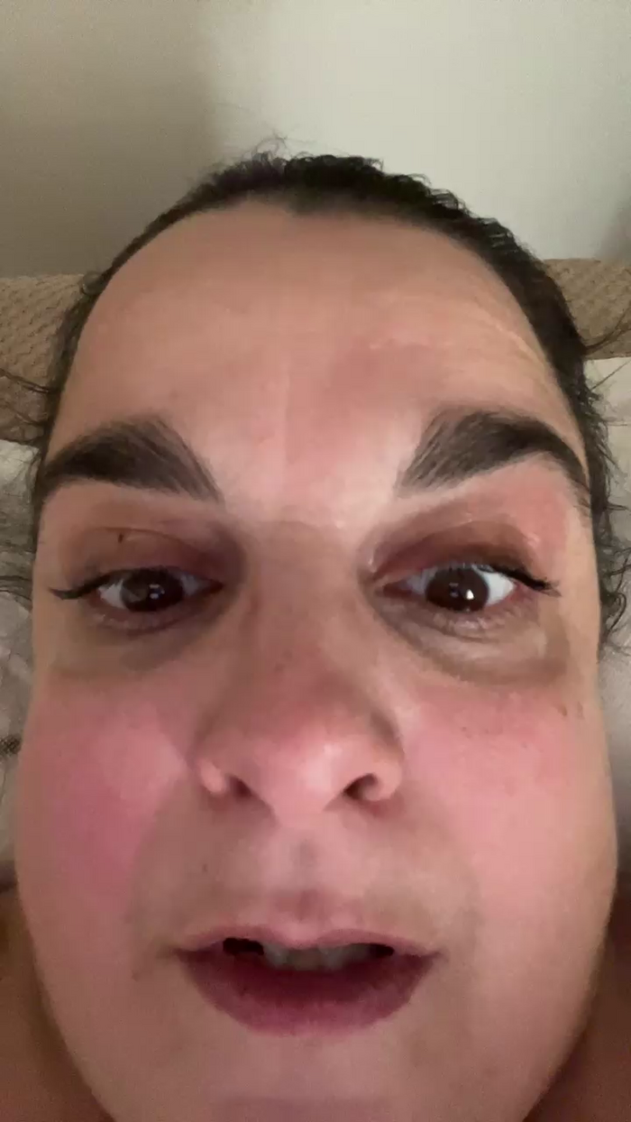 Hugetitshuge