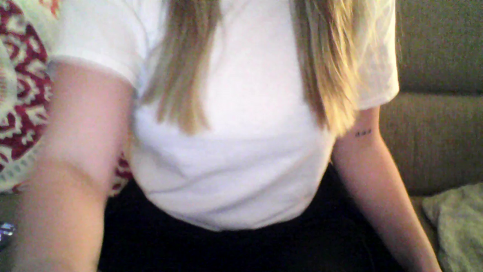 Camgirlie19