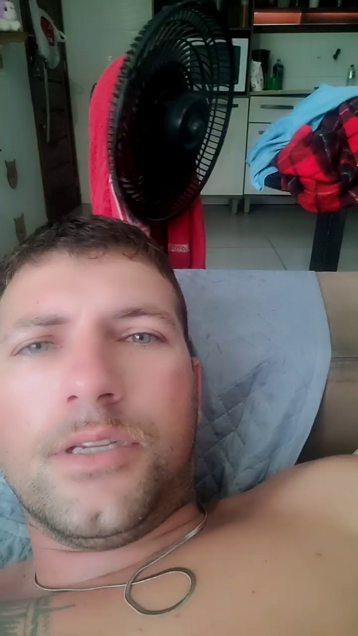 Luiscarloshot1