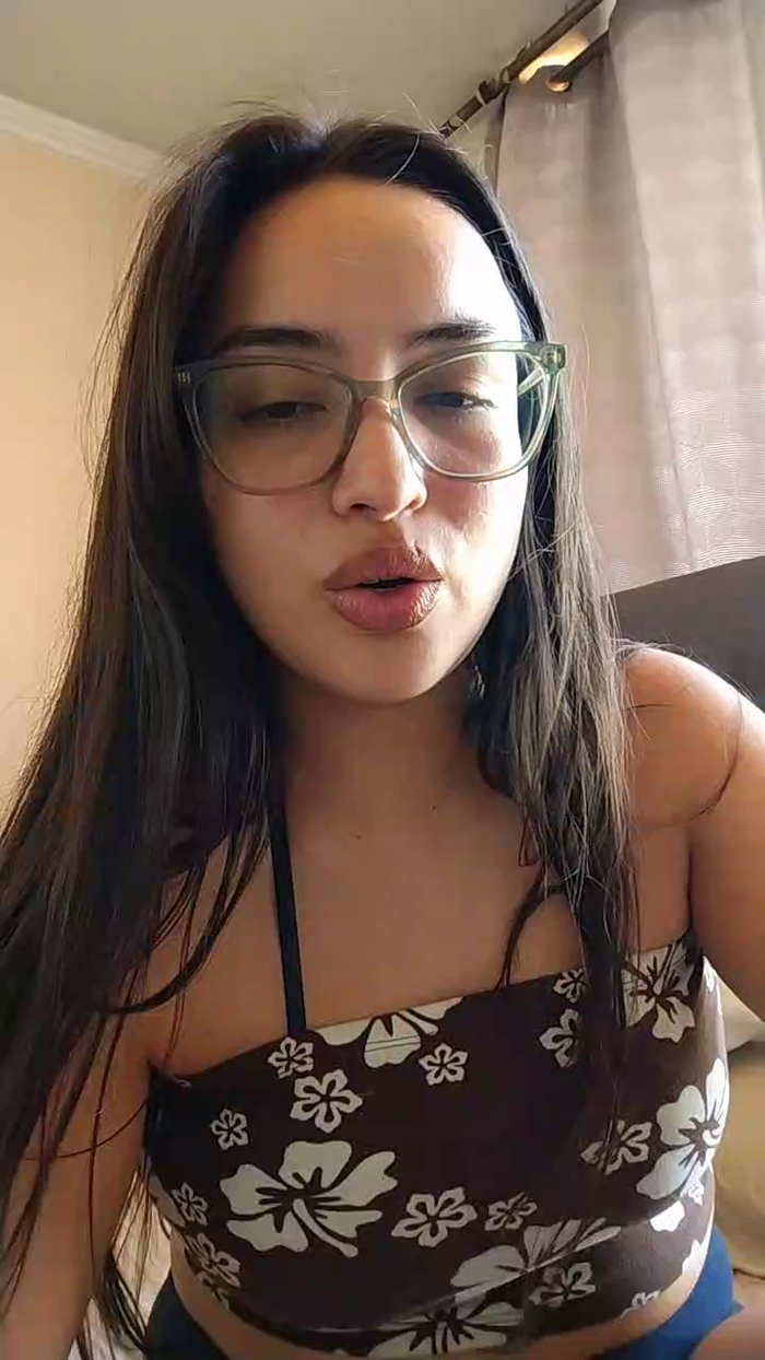 Latinaakita4