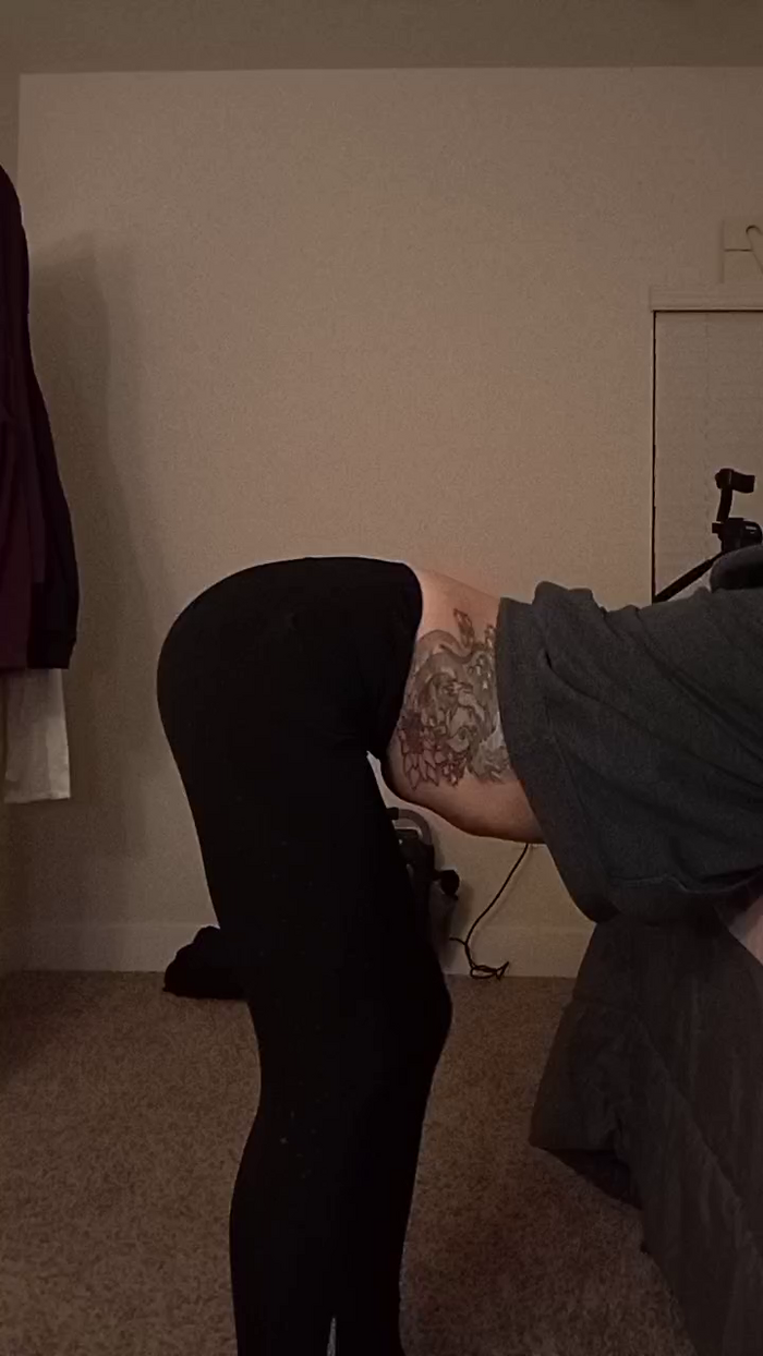 Hpney_Suckle_Me
