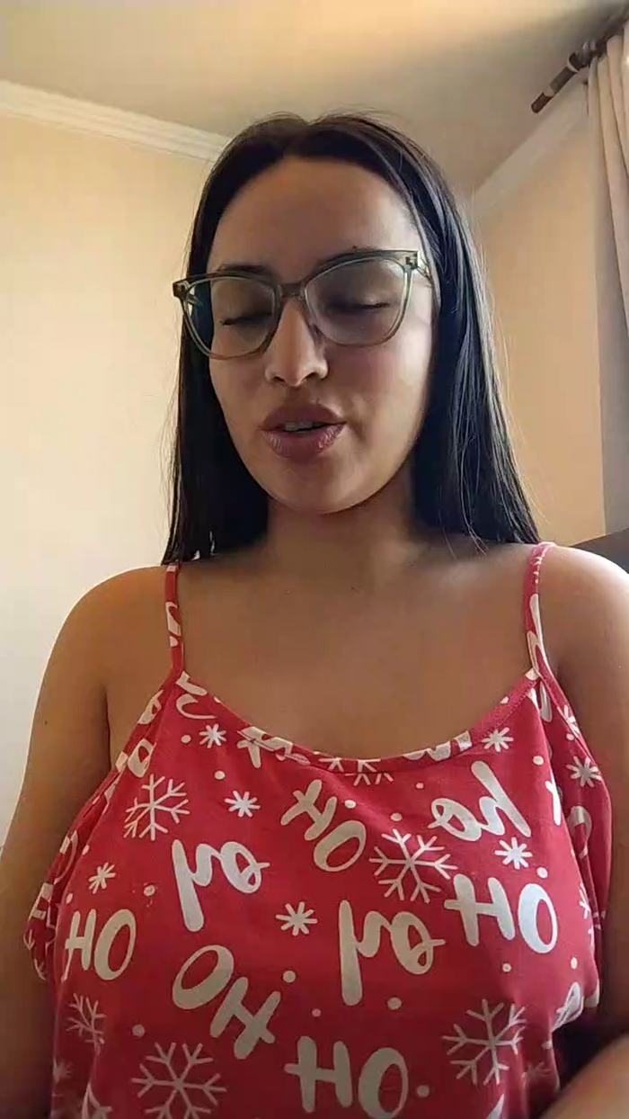Latinaakita4