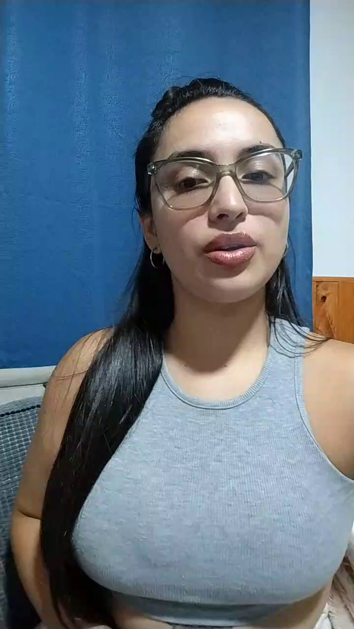 Latinaakita4