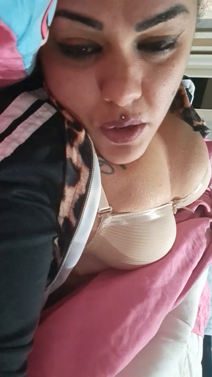 Lara960