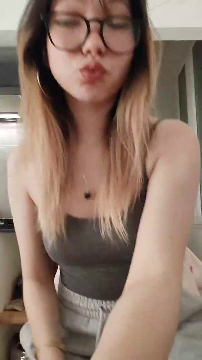 LoveFoxyQueen_1