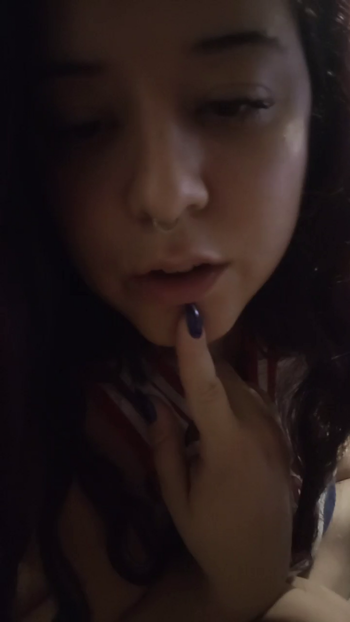 Mari_off
