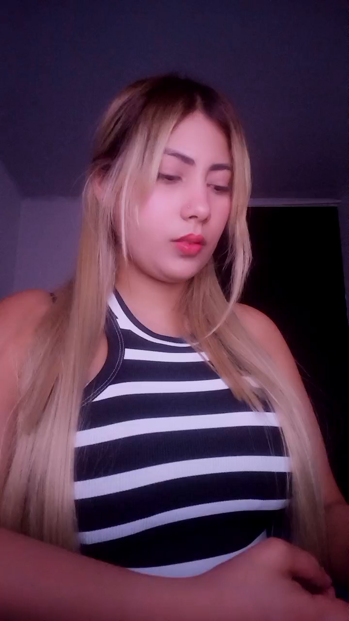 zoe_kimm