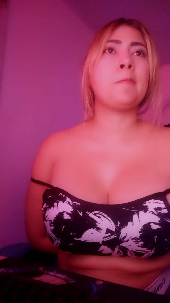 zoe_kimm