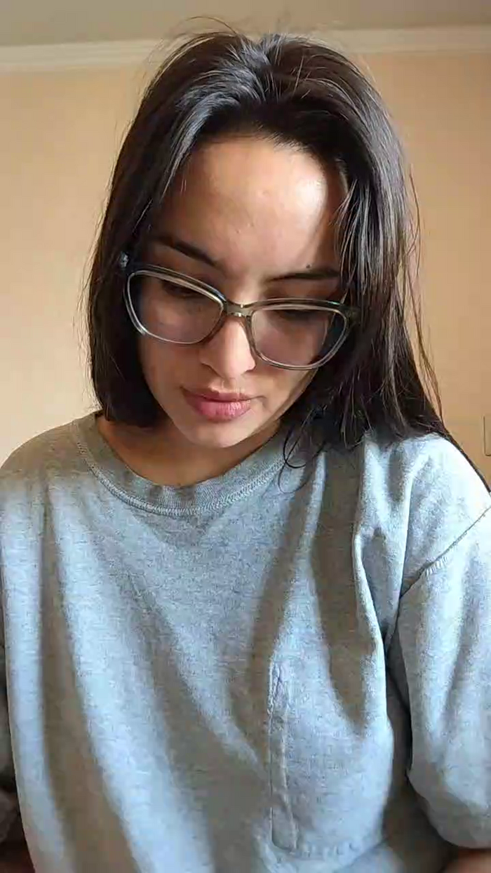 Latinaakita4