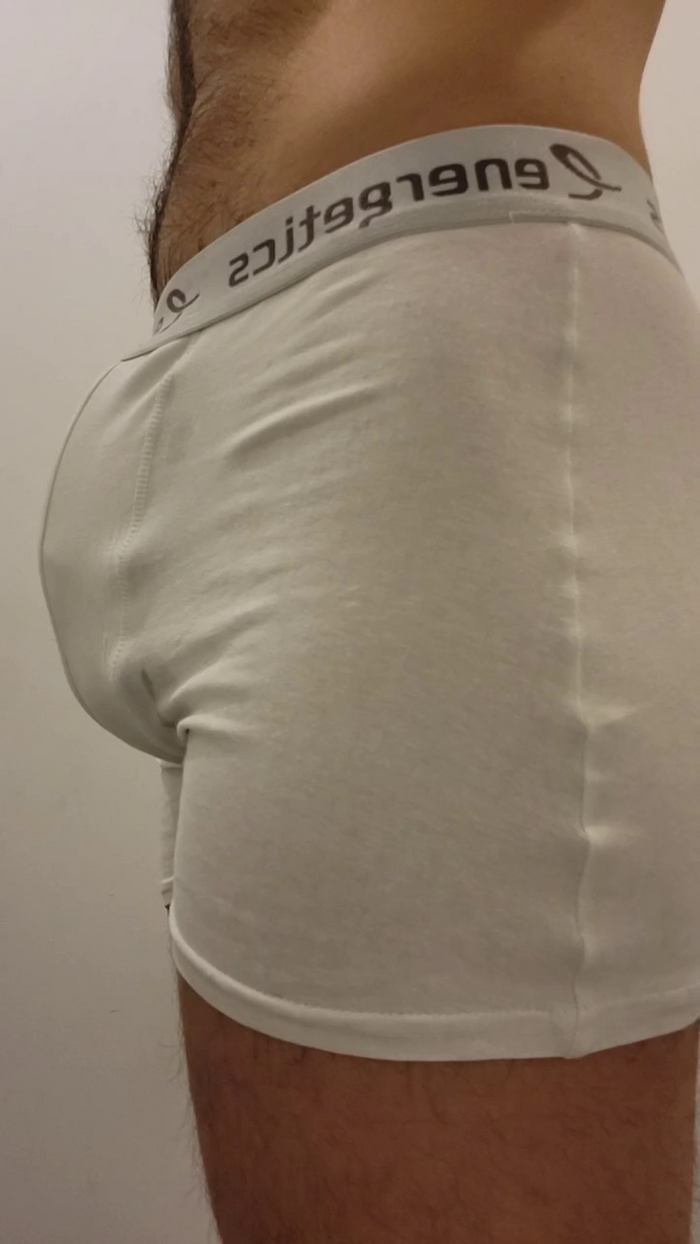 pseudonymee2hot