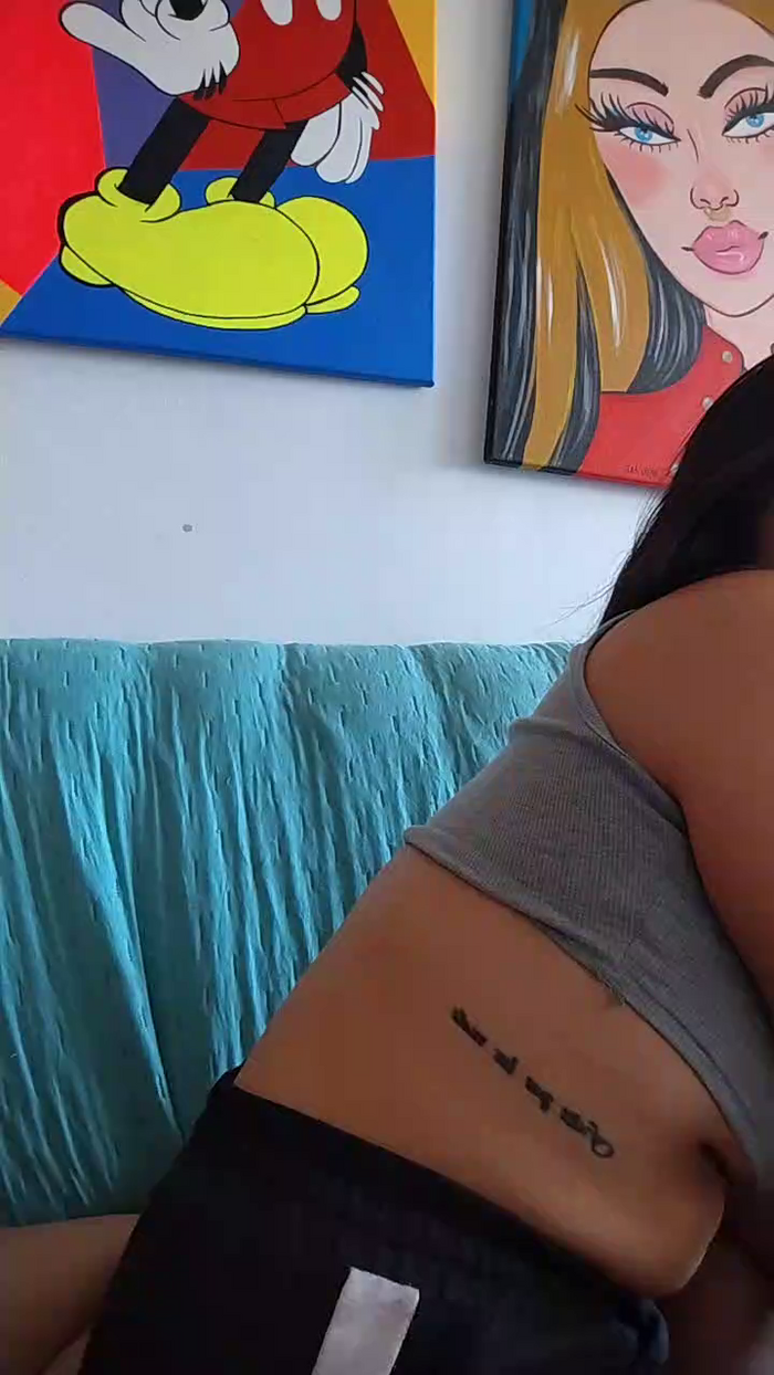Latinaakita4