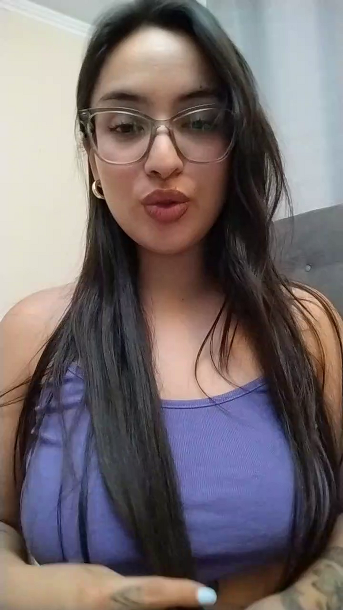 Latinaakita4