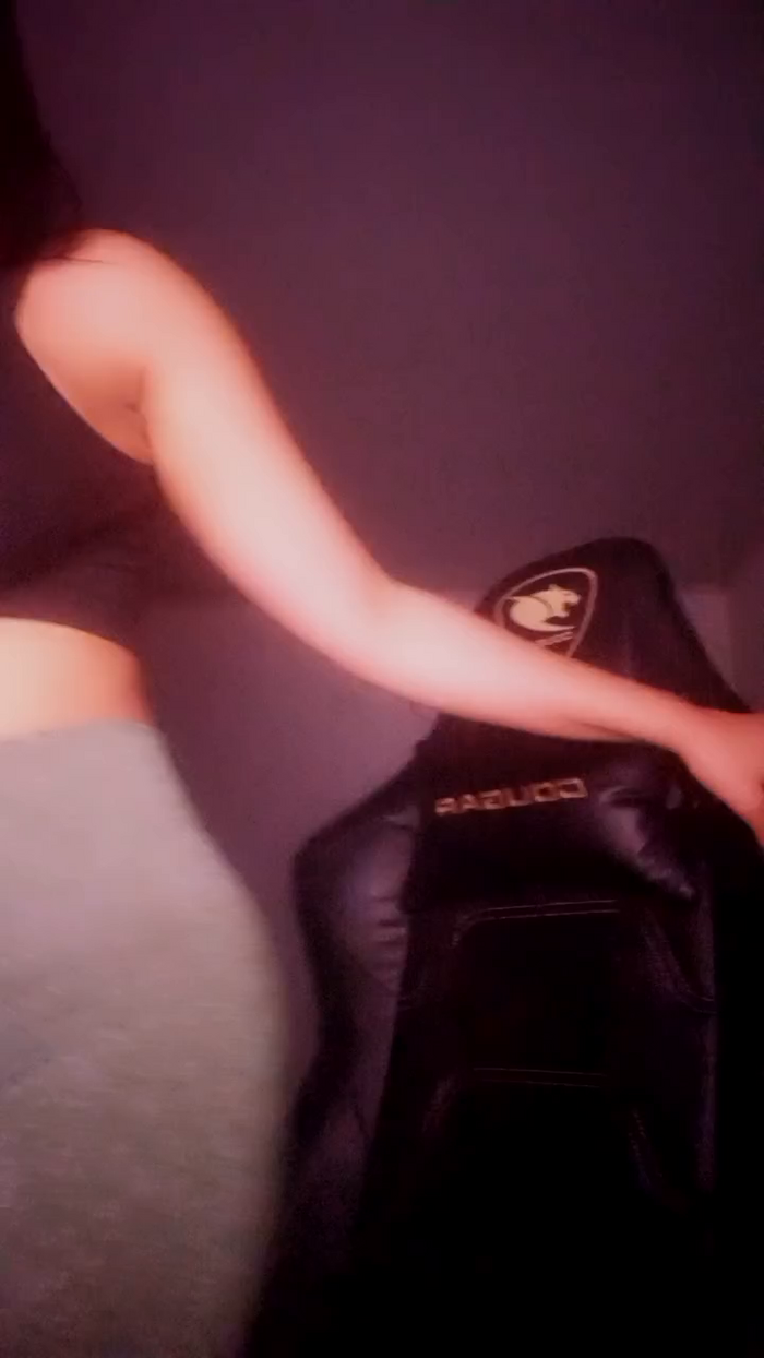 zoe_kimm