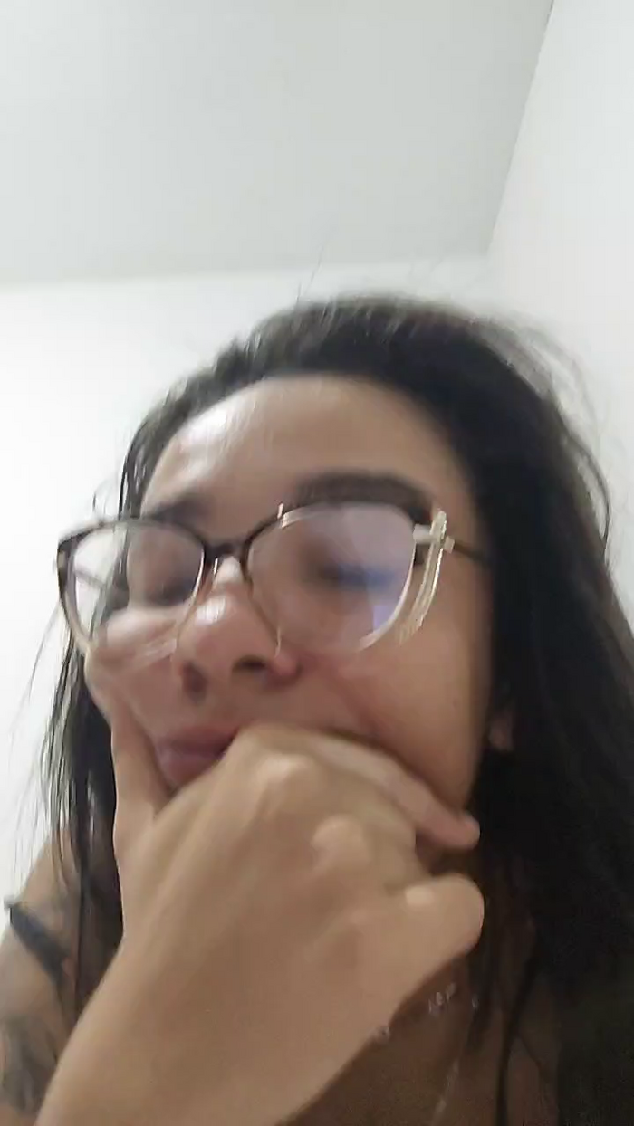 Larissasweet03