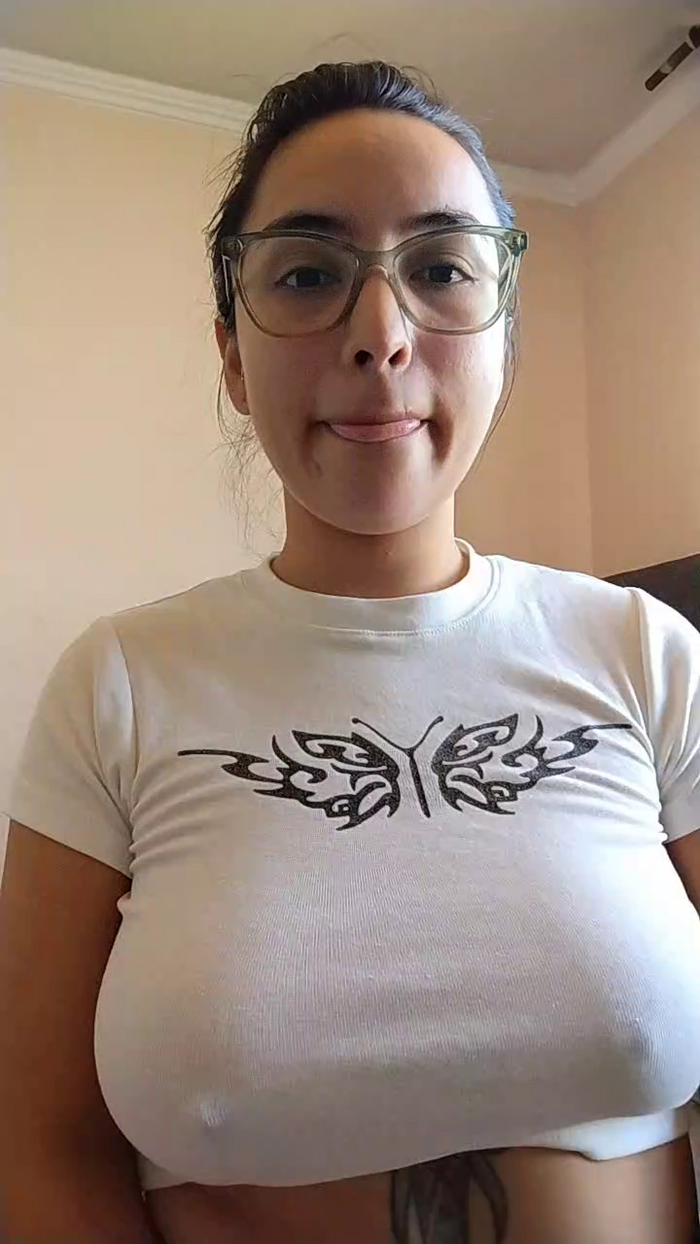 Latinaakita4