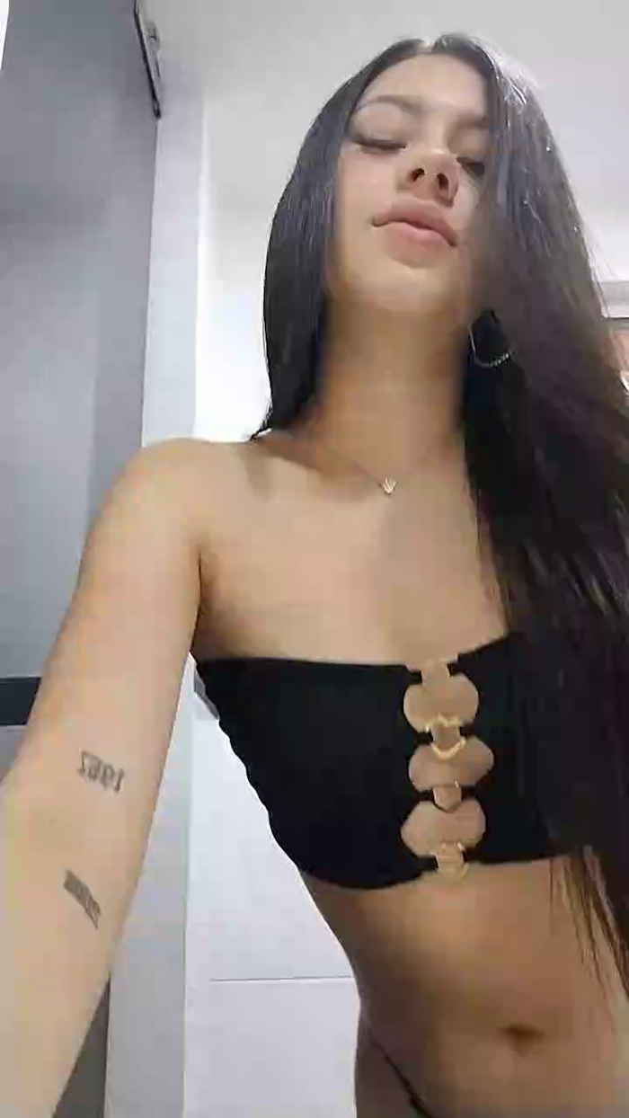 Abril_Hills