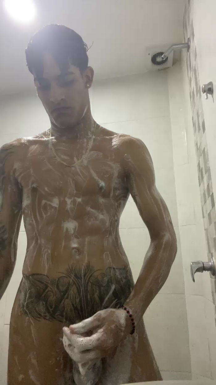 biglatinhard23