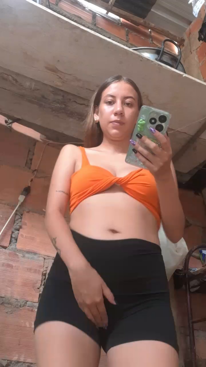 Janna_hot5