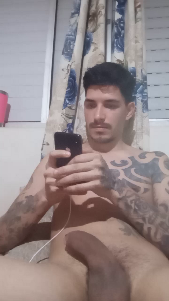 Teles702