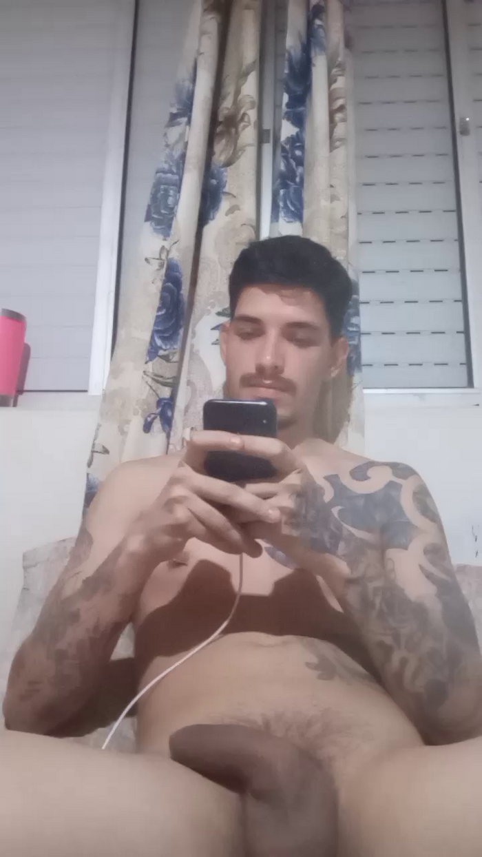 Teles702