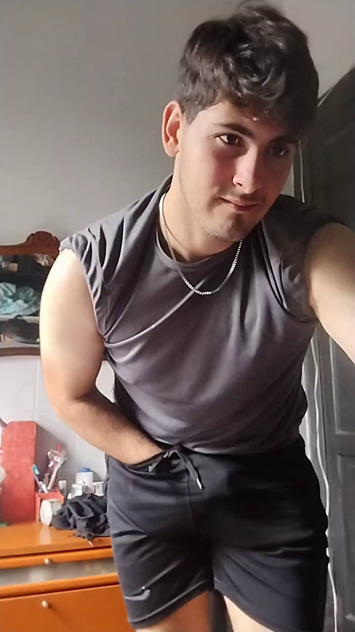 Lucas_Pink1
