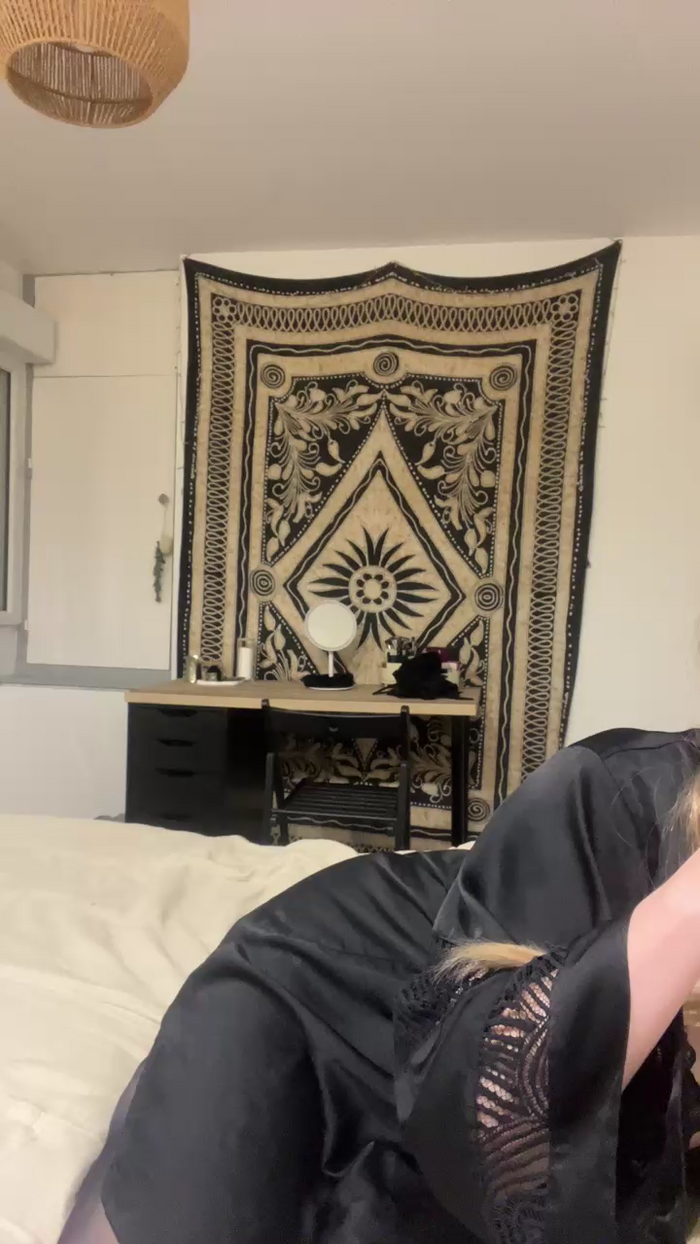 XxElainaxX