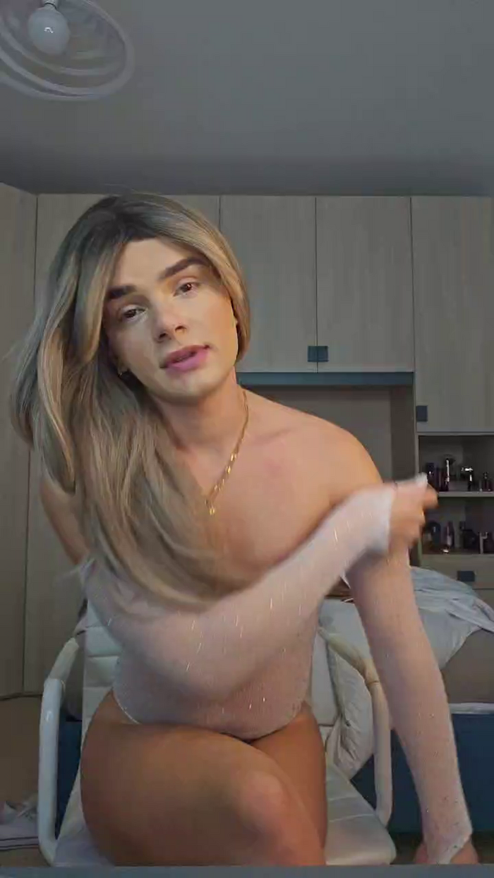 Jasmine_Monella