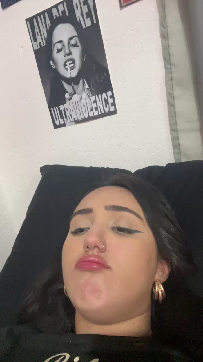 anamel_hot