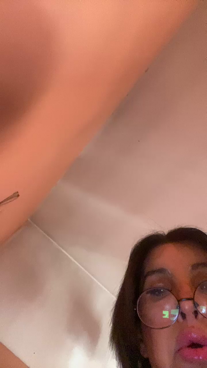 hotgirlbabe1