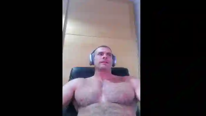 2025/04/04/cam4-pablodavid15-11-15-53