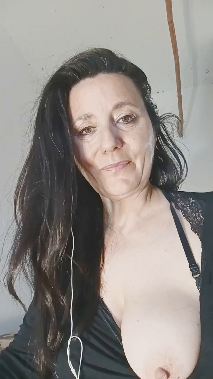HAIRYPUSSYLIPS