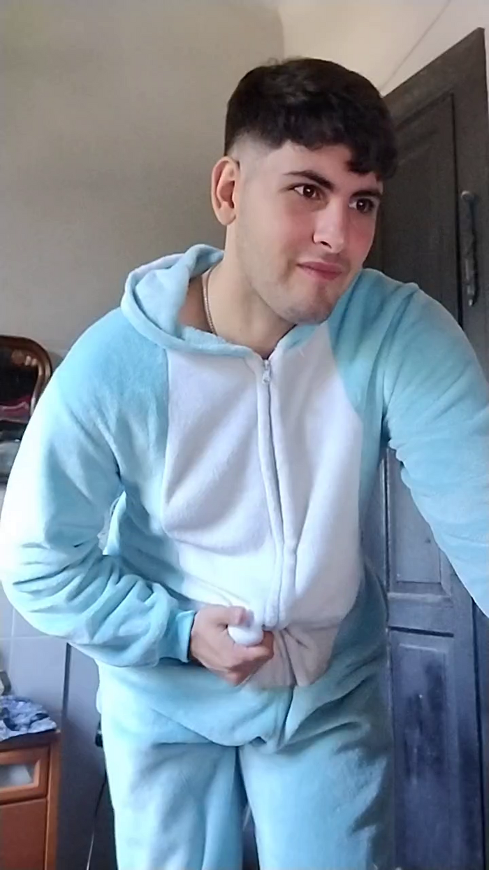 Lucas_Pink1