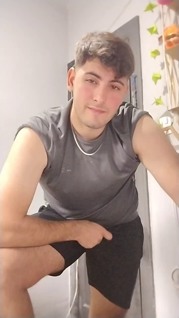 Lucas_Pink1