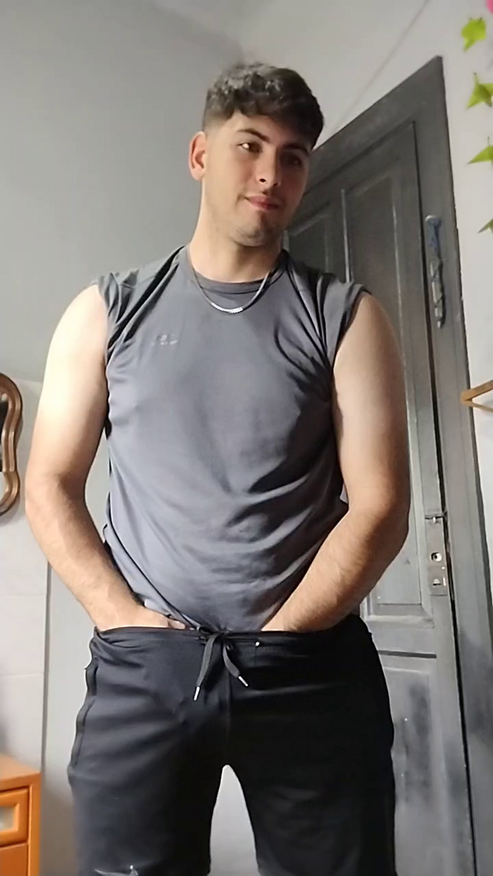 Lucas_Pink1