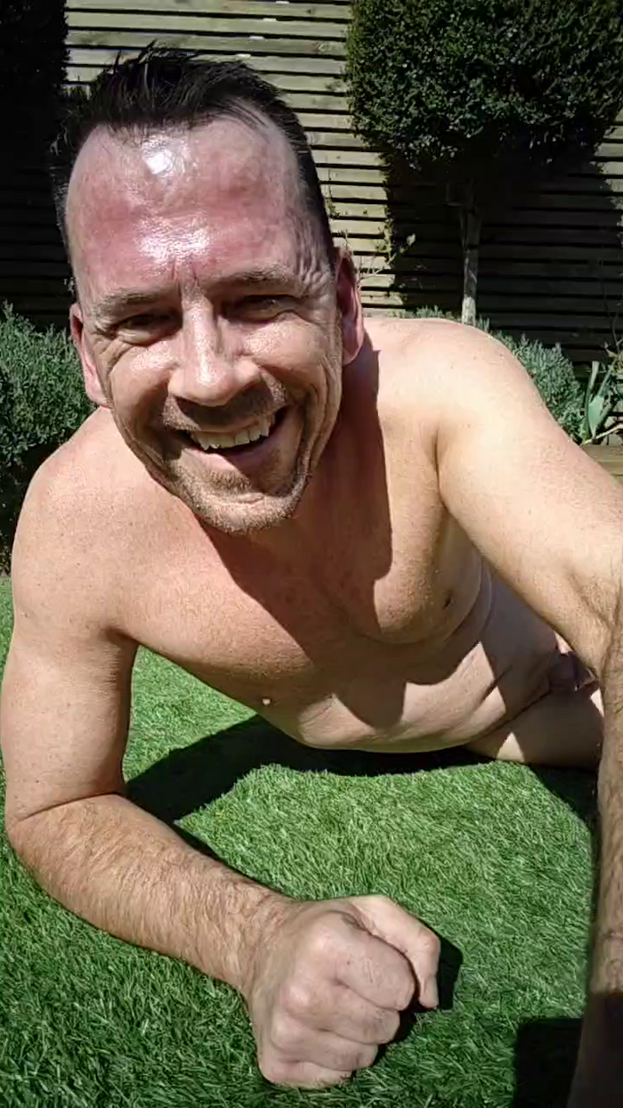 dave_naked