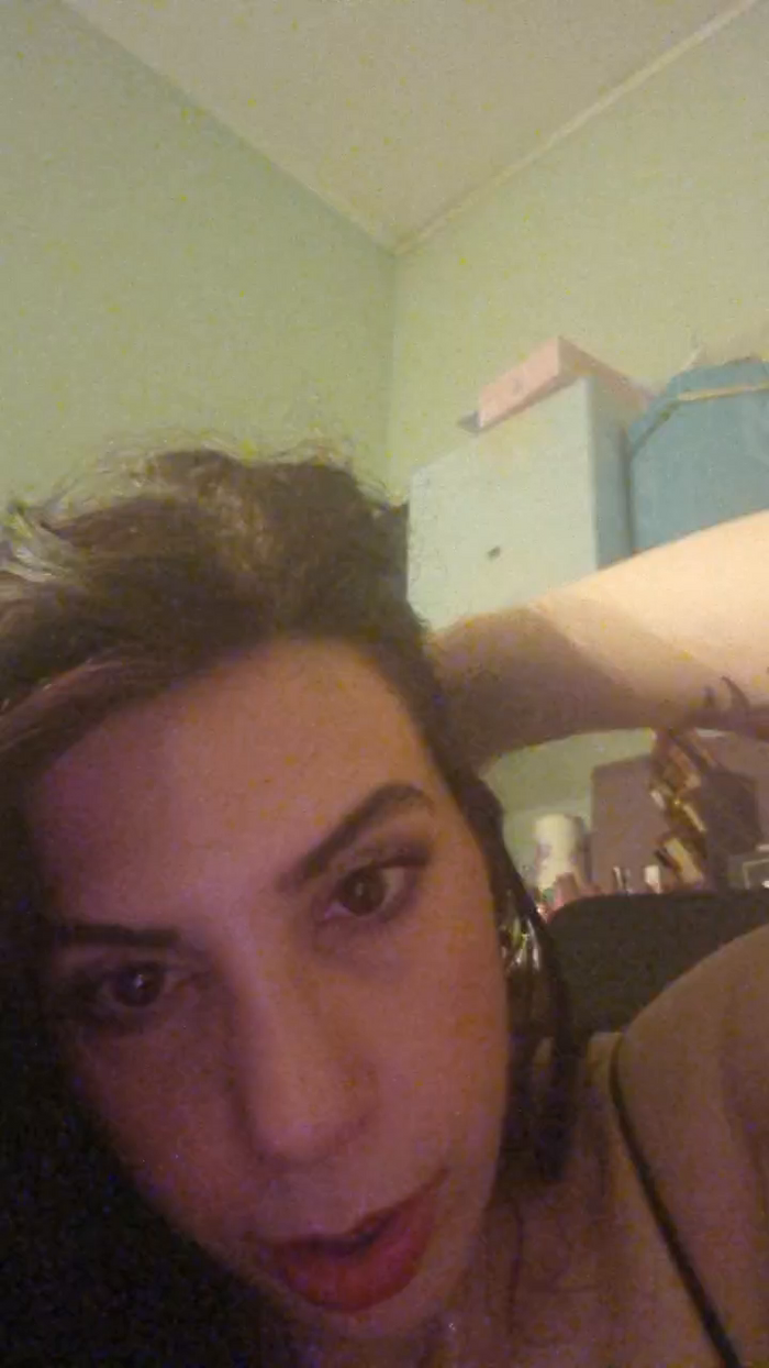 Vanessa_lavora