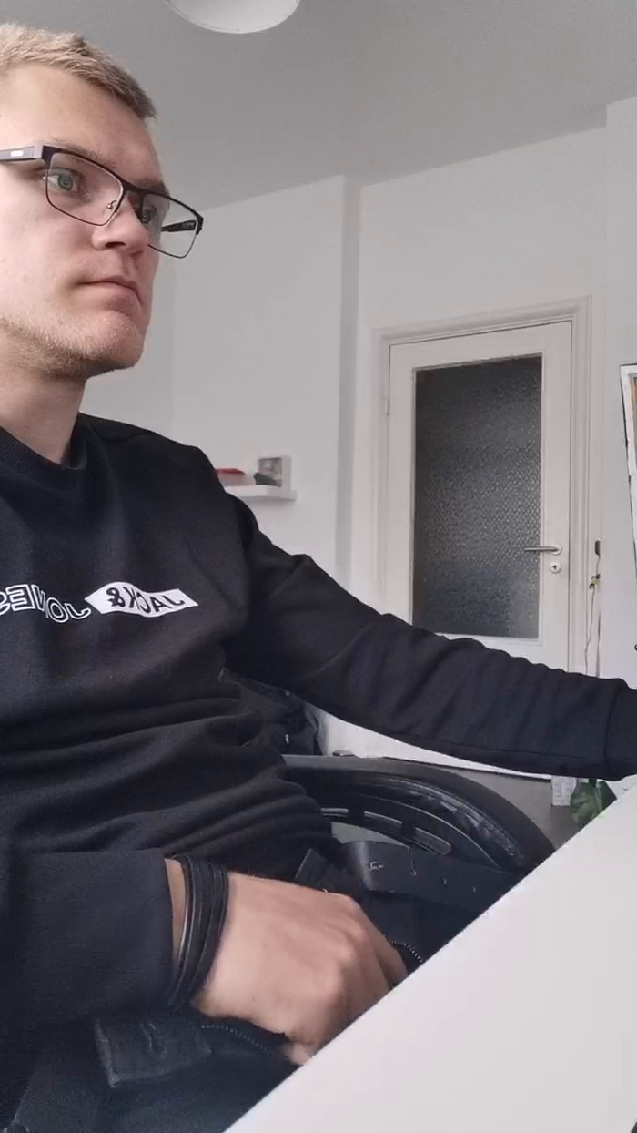 Aleex325
