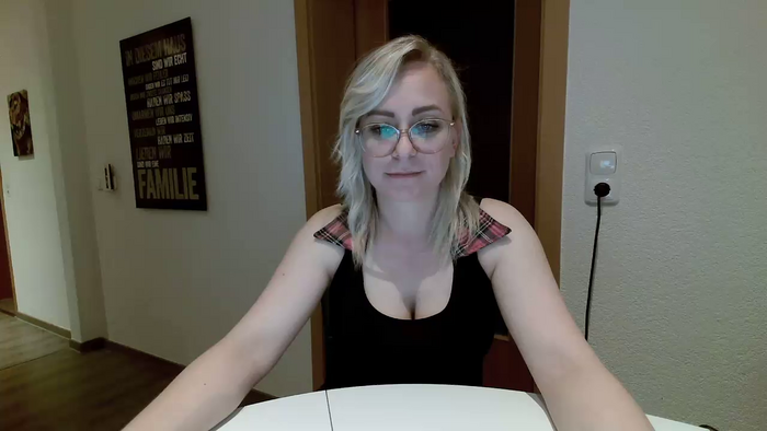 Tinkerbelle87