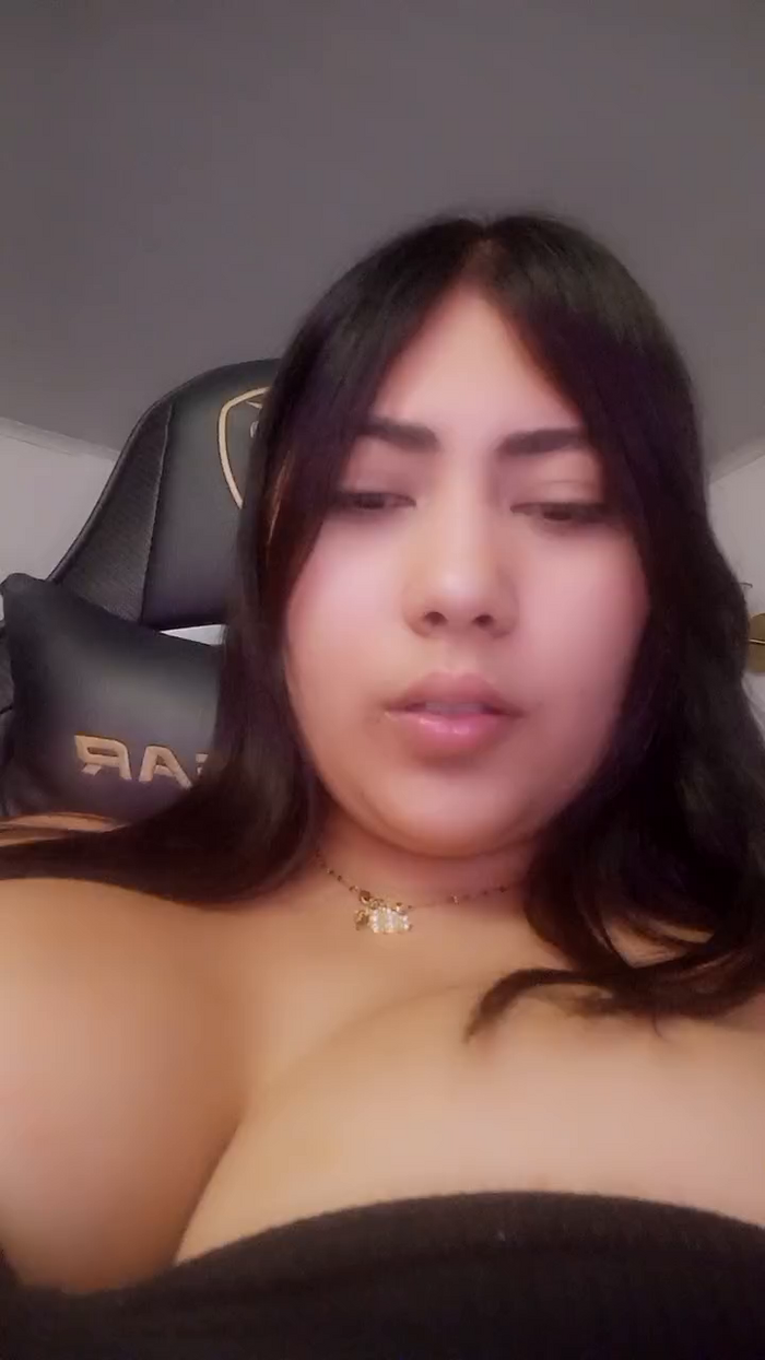 zoe_kimm