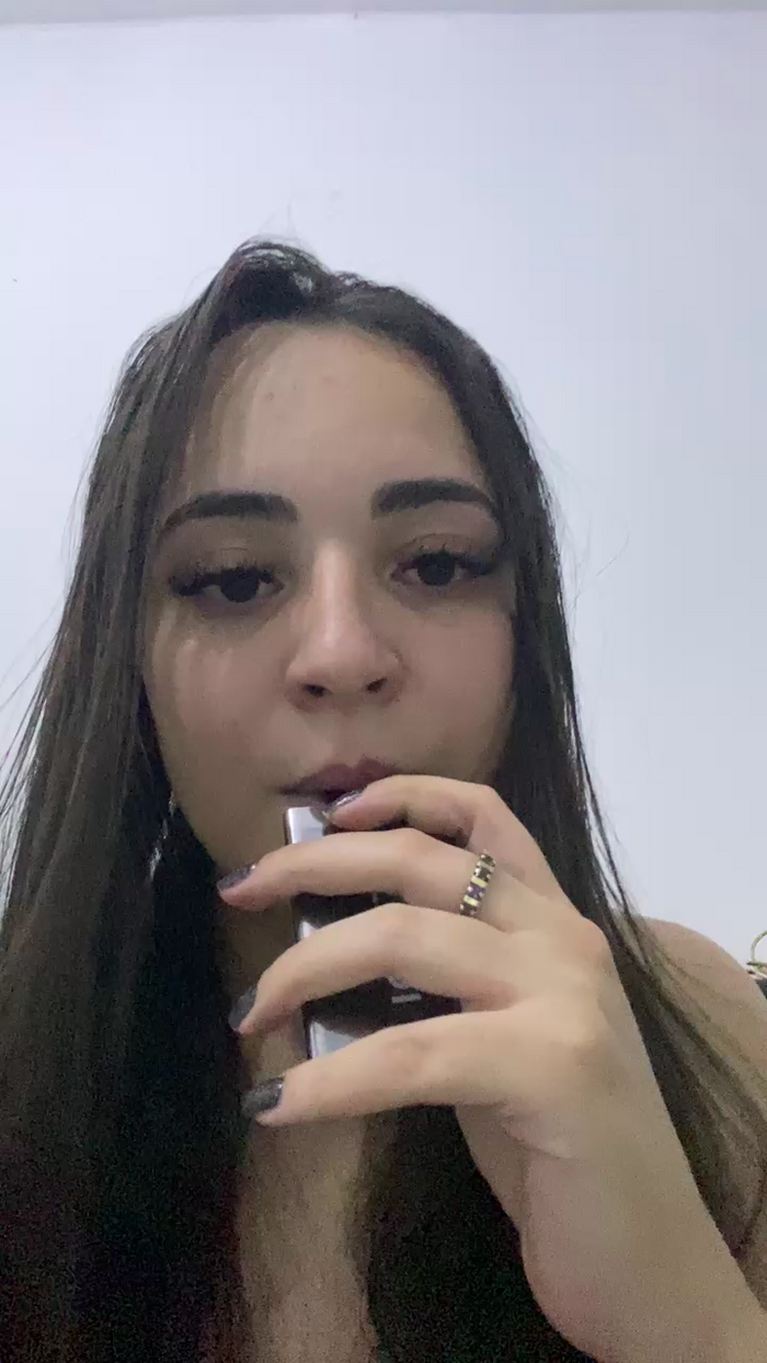 karolyne8