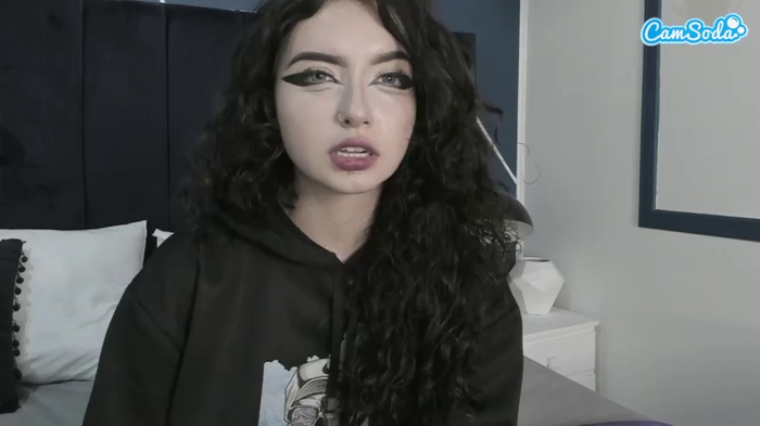 adeelinee
