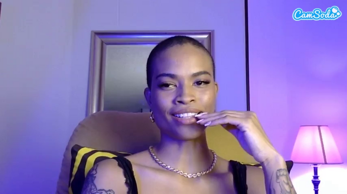 tiaramace