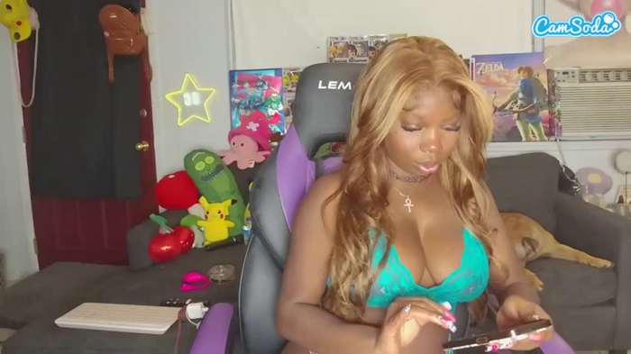 karliekayozz