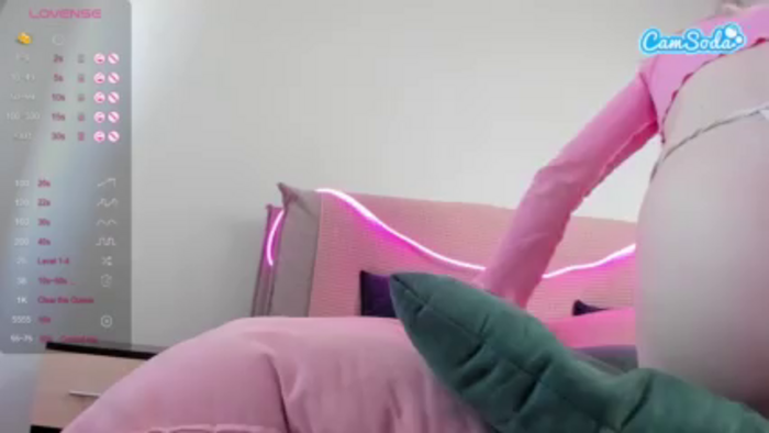 yanafromthemoon