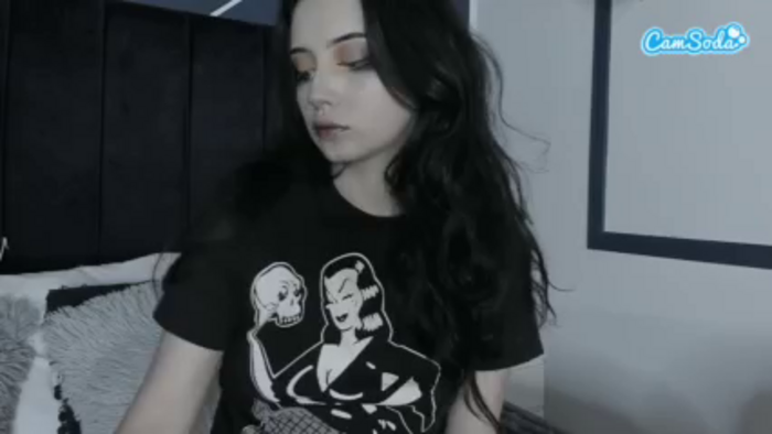 adeelinee