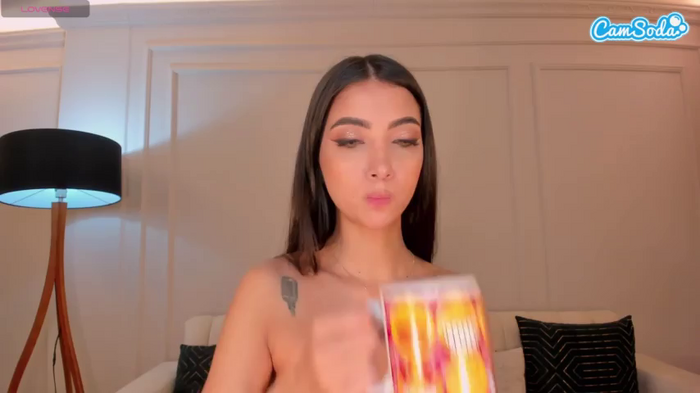 valeriavelvet