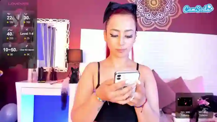 2024/07/08/camsoda-mia-bloom-08-37-18