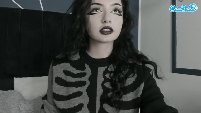 adeelinee